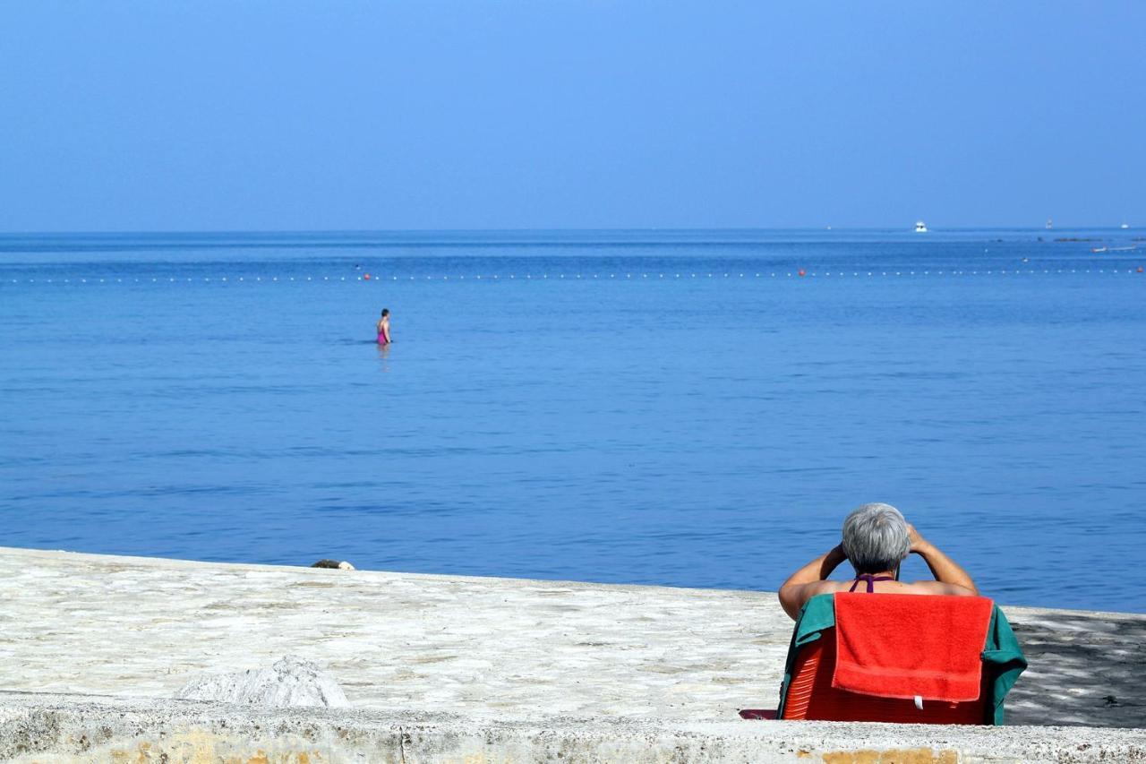 Apartments With A Parking Space Umag - 7094 Экстерьер фото