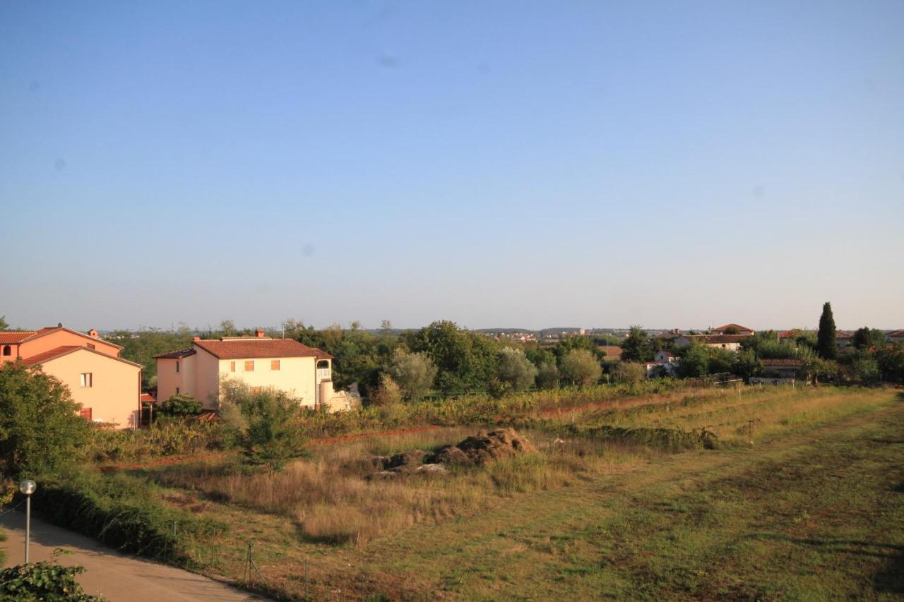 Apartments With A Parking Space Umag - 7094 Экстерьер фото