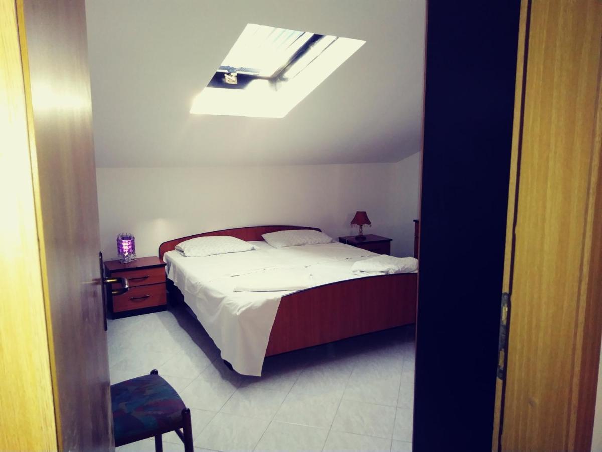 Apartments With A Parking Space Umag - 7094 Экстерьер фото